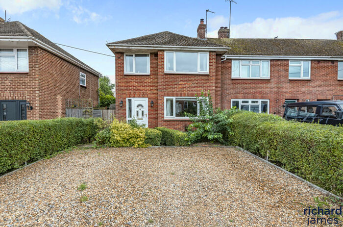 3 Bedroom End Of Terrace House For Sale In Templars Firs, Royal Wootton Bassett, SN4