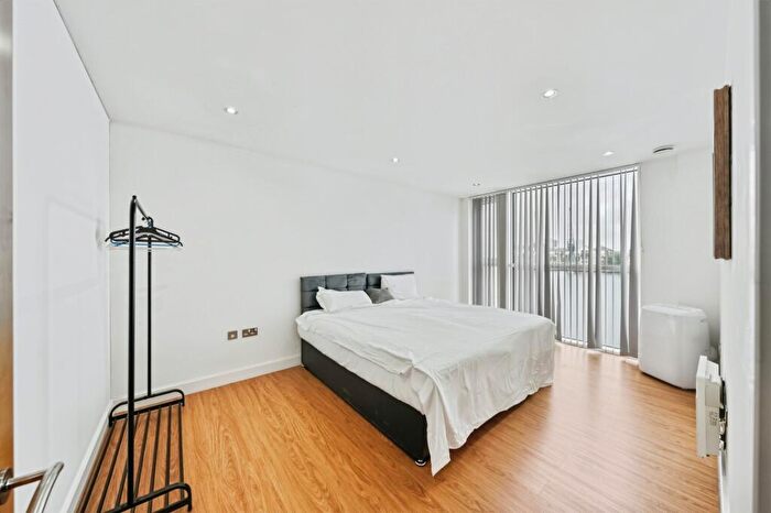 2 Bedroom Apartment To Rent In Coral Apartments, Royal Victoria Dock, Lonodn, E16