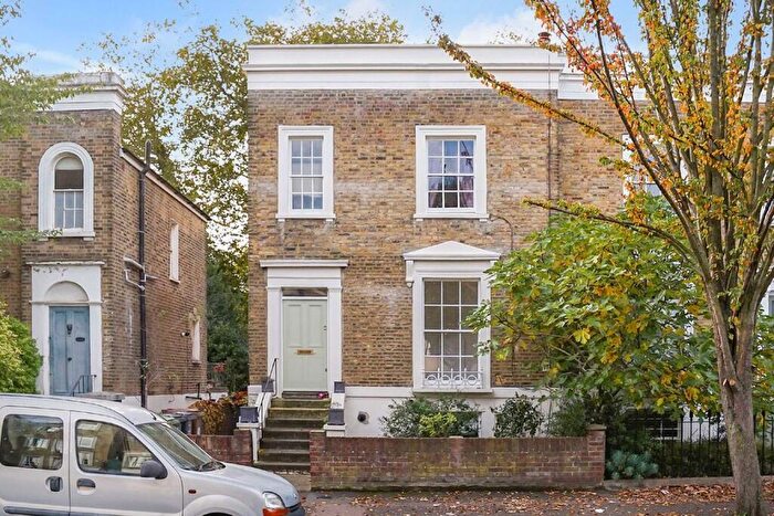 1 Bedroom Flat To Rent In Middleton Road, London Fields, E8
