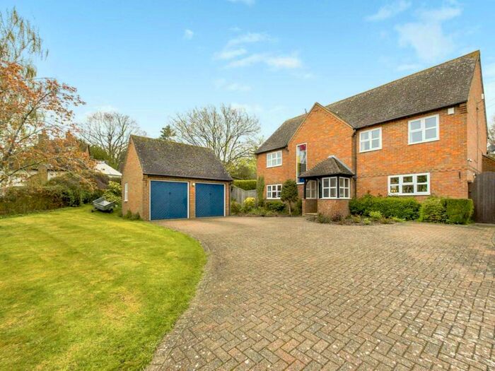 5 Bedroom Detached House For Sale In Lower Road, Hardwick, HP22