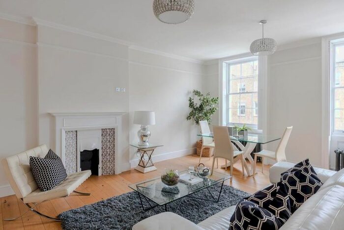 2 Bedroom Flat To Rent In Gloucester Place, Marylebone, London, W1U