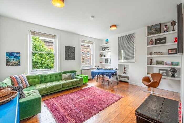 3 Bedroom Maisonette To Rent In Regents Park Road, London, NW1