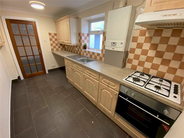 2 Bedroom Semi-Detached House To Rent In Stourbridge Road, Halesowen, West Midlands, B63