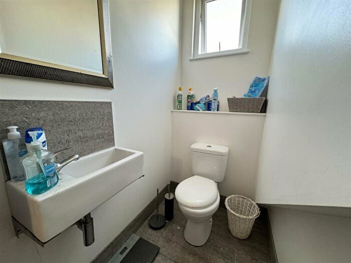 6 Bedroom Terraced House To Rent In Moorgate Avenue, Sheffield, S10