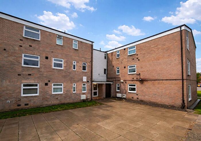 4 Bedroom Flat For Sale In Dishforth Lane, Burnt Oak, London, NW9
