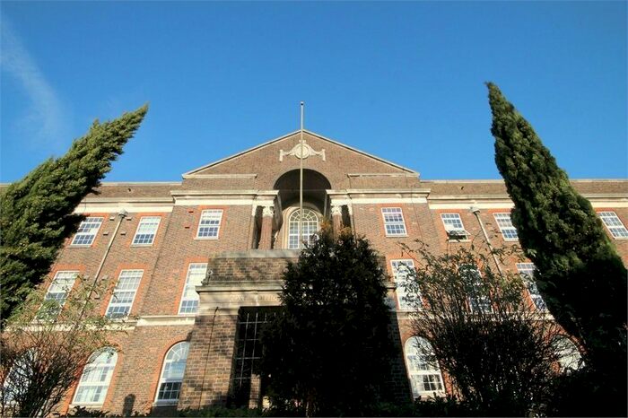 1 Bedroom Flat To Rent In Brook Road, London, NW2