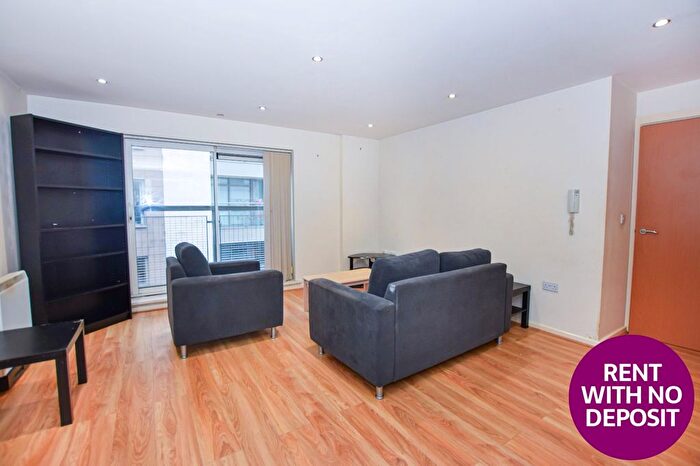 2 Bedroom Flat To Rent In The Citadel, Ludgate Hill, Noma, Manchester, M4
