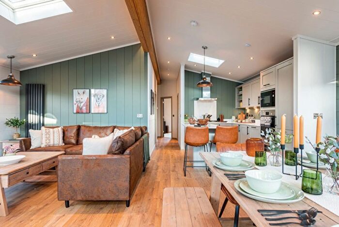 3 Bedroom Park Home For Sale In Ilfracombe, EX34