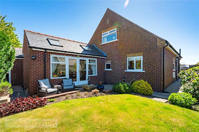 3 Bedroom Detached House For Sale In Moor Hill Road, Salendine Nook, Huddersfield, HD3