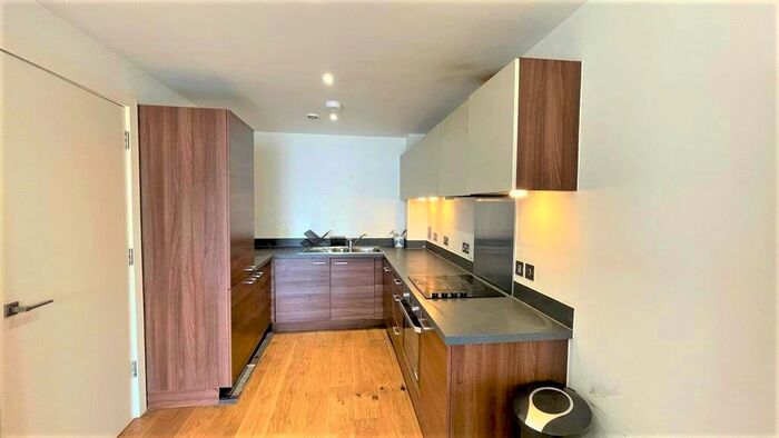 2 Bedroom Flat To Rent In London Road, Croydon, CR0