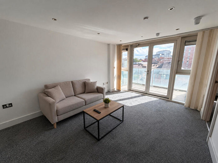2 Bedroom Apartment To Rent In Litmus Building, City Centre, NG1