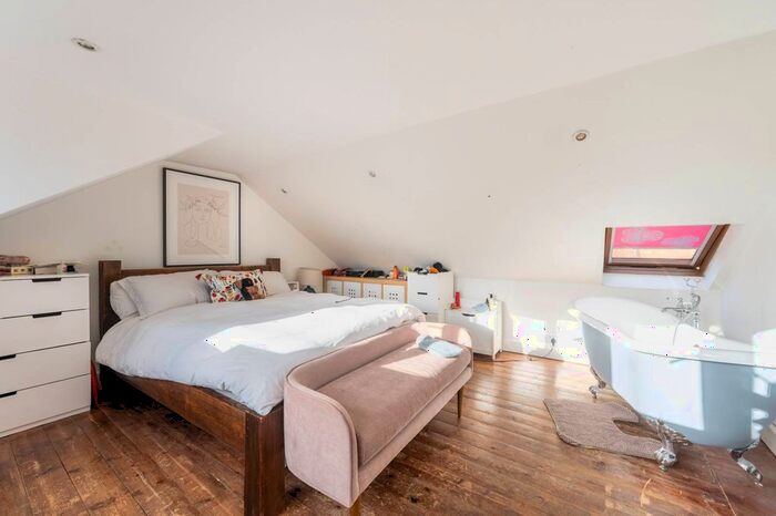 3 Bedroom Flat To Rent In St Marys Road, Harlesden, London, NW10