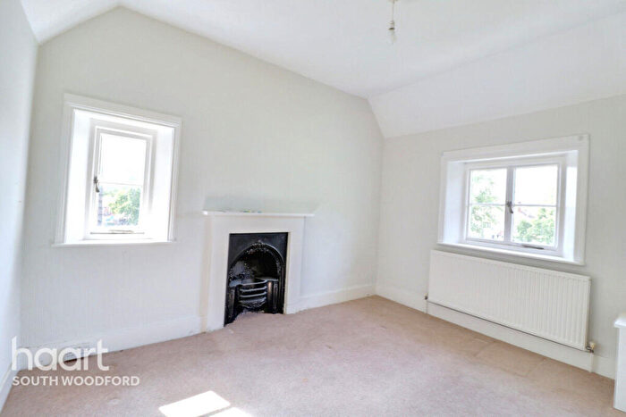 2 Bedroom Cottage To Rent In Cross Road, Woodford Green, IG8