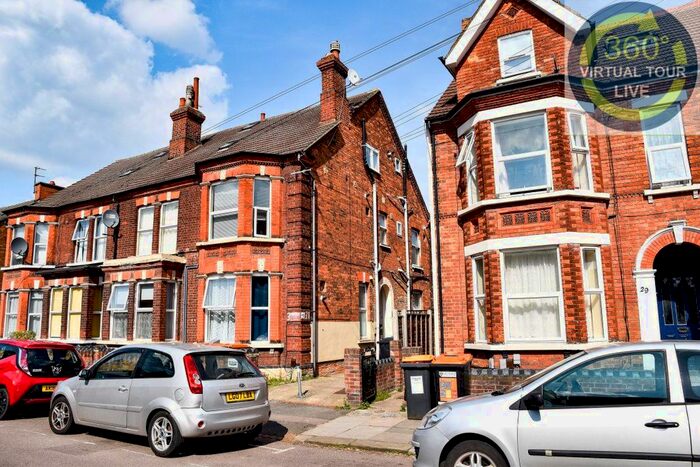 1 Bedroom Flat To Rent In Rutland Road, Bedford, MK40