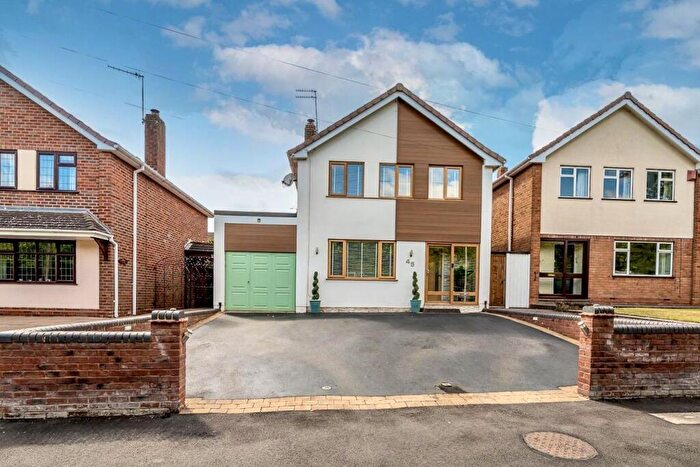 3 Bedroom Detached House For Sale In Cotwall End Road, Lower Gornal, DY3