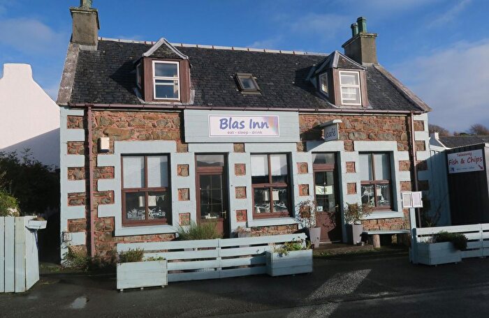 3 Bedroom Flat For Sale In Dunvegan, Isle Of Skye, IV55