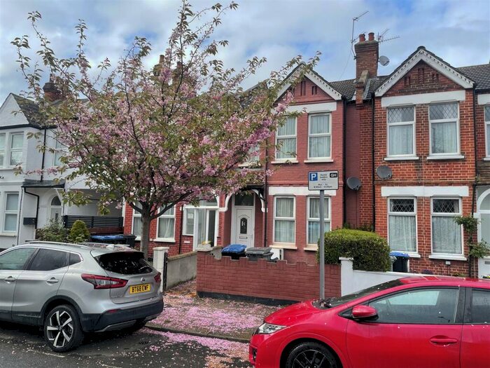 4 Bedroom Terraced House To Rent In Parkfield Road, Willesden, NW10