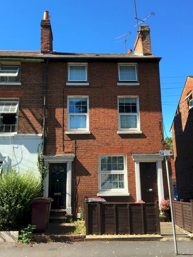 2 Bedroom Maisonette To Rent In Howard Street, Reading, RG1