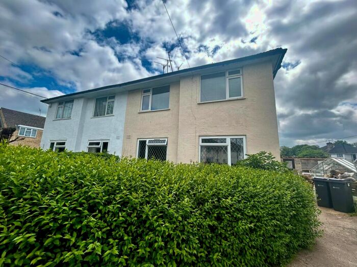 2 Bedroom Maisonette To Rent In Melmore Gardens, Cirencester, GL7