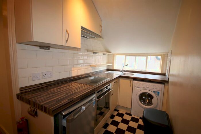 2 Bedroom Flat To Rent In Sun Street, Canterbury, CT1