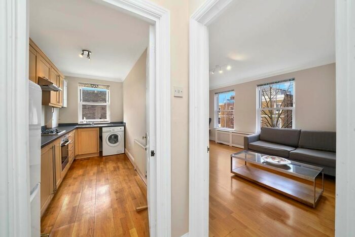 2 Bedroom Flat To Rent In Groveway, London, SW9