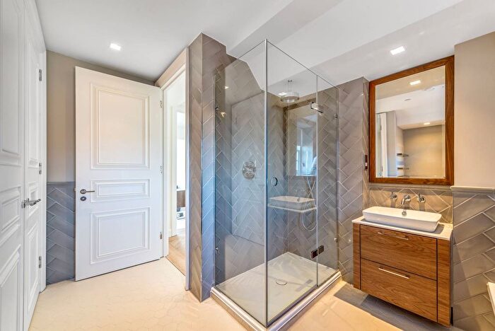 1 Bedroom Flat To Rent In Kidderpore Avenue, Hampstead, NW3