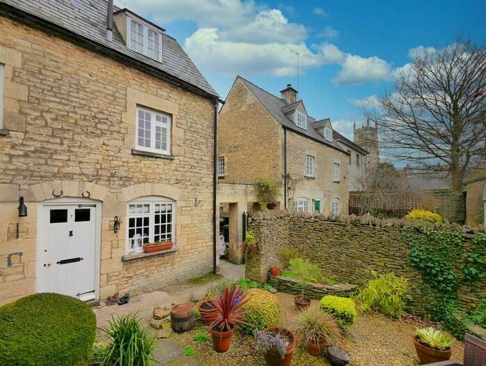 3 Bedroom Cottage To Rent In Coxwell Street, Cirencester, GL7