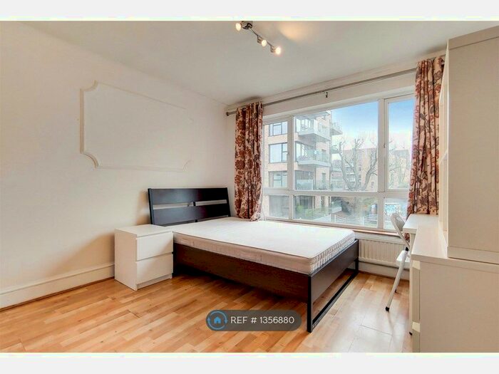 5 Bedroom Flat To Rent In William Guy Gardens, London, E3