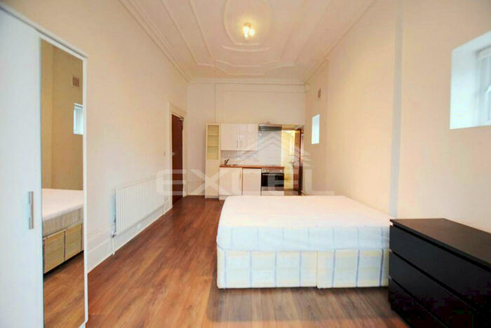 Studio To Rent In Parsifal Road, West Hampstead, London, NW6