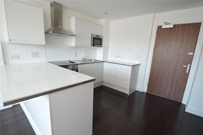 2 Bedroom Apartment To Rent In Northumberland House, Sutton, SM2