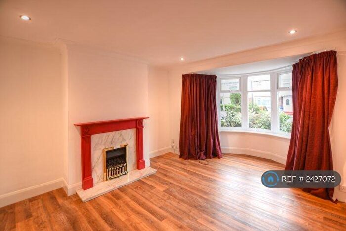 3 Bedroom Semi-Detached House To Rent In Kingsway Avenue, Newcastle Upon Tyne, NE3