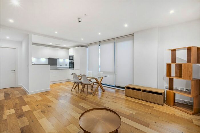 2 Bedroom Flat To Rent In Palmers Road, Bethnal Green, London, E2