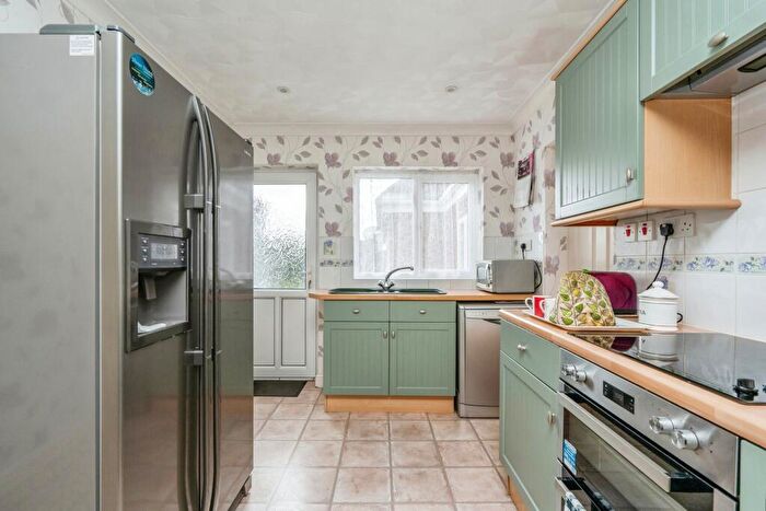 4 Bedroom Bungalow For Sale In Morelands Road, Waterlooville, Hampshire, PO7