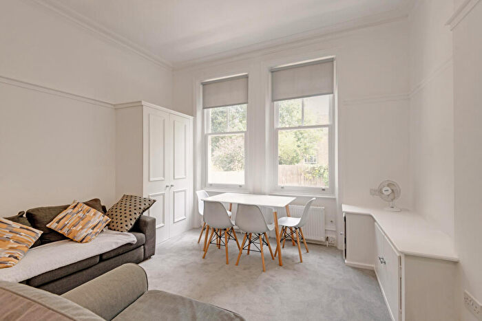 2 Bedroom Apartment To Rent In Dennington Park Road, London, NW6