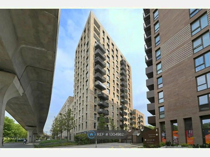 1 Bedroom Flat To Rent In Kingfisher Heights, London E16
