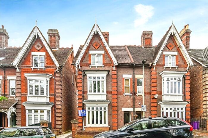Flat For Sale In Foster Hill Road, Bedford, Bedfordshire, MK41