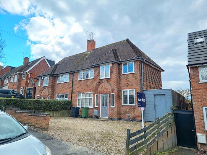 3 Bedroom Semi-Detached House To Rent In Wicklow Drive, Leicester, LE5