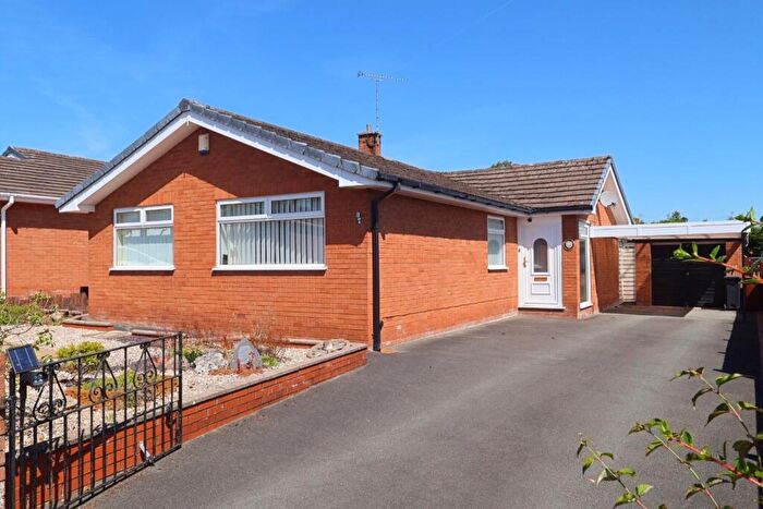 3 Bedroom Detached Bungalow For Sale In Kirkett Avenue, Higher Kinnerton, CH4