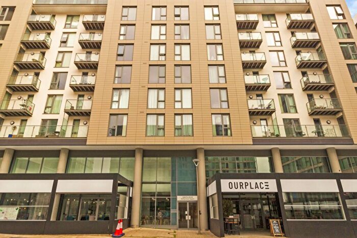 1 Bedroom Flat To Rent In Mortimer Square, Milton Keynes, Buckinghamshire, MK9