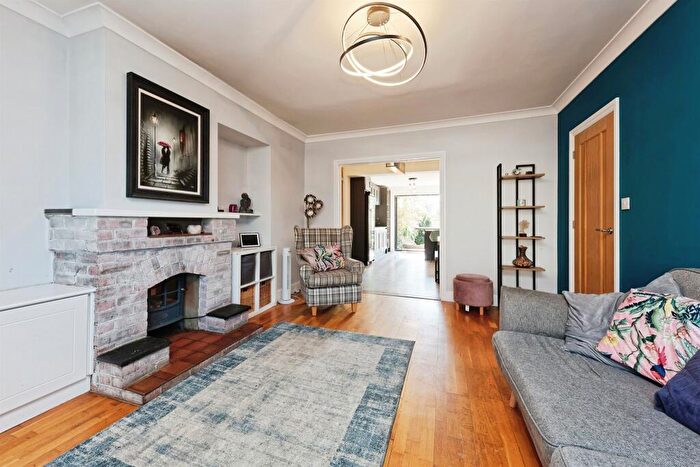 3 Bedroom Semi-Detached House For Sale In Forty Acres Road, Canterbury, CT2