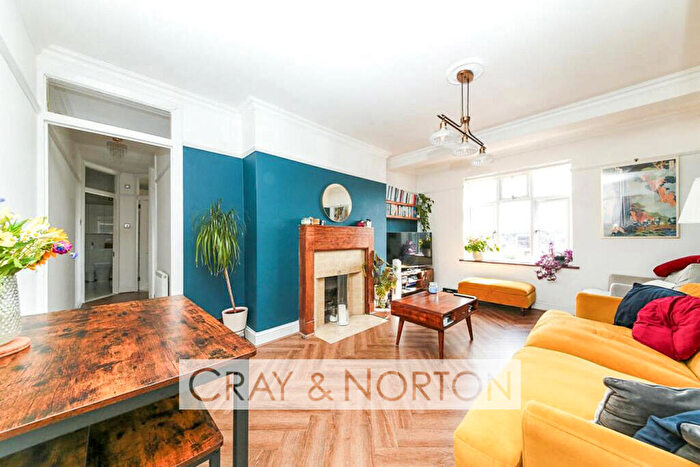 2 Bedroom Apartment For Sale In Coombe Road, Croydon, CR0