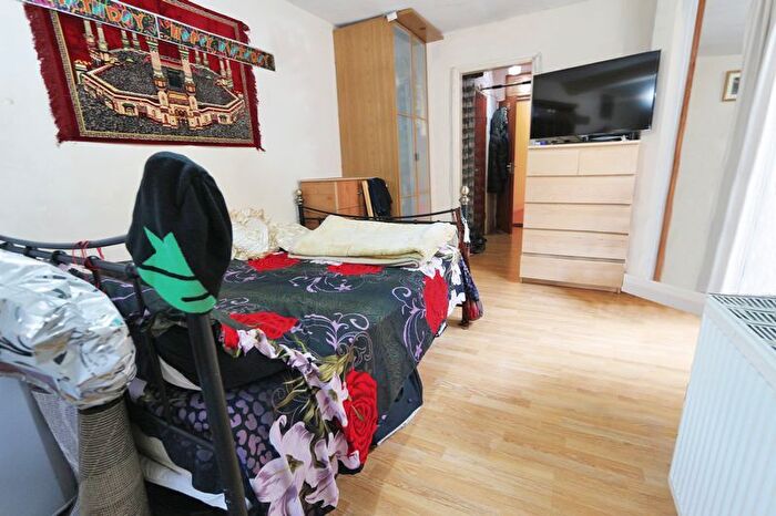 Studio To Rent In Cranbrook Park, London, N22