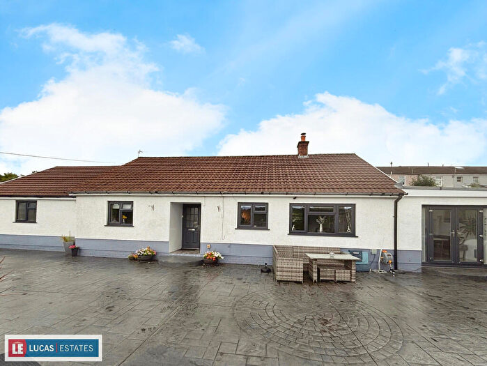 3 Bedroom Detached Bungalow For Sale In Plas Road, Fleur De Lis, Blackwood, NP12