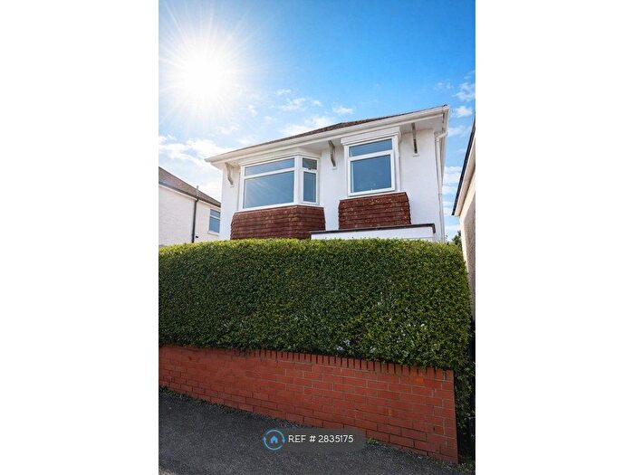 3 Bedroom Detached House To Rent In Ripon Road, Bournemouth, BH9