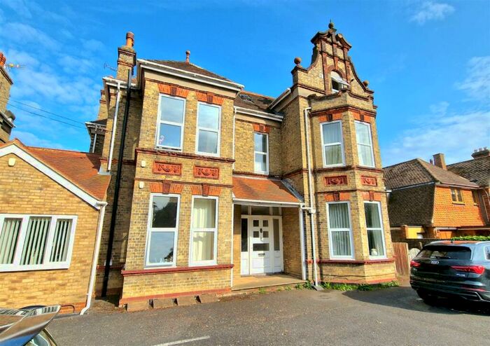 1 Bedroom Flat To Rent In Callis Court Road, Broadstairs, CT10