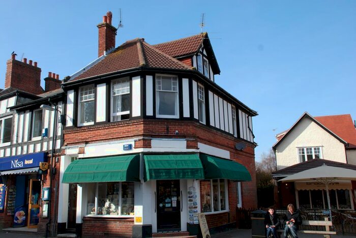 2 Bedroom Flat To Rent In Brookley Road, Brockenhurst, Hampshire, SO42