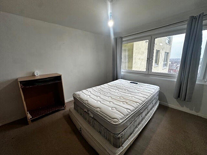 3 Bedroom Flat For Sale In Sandown Court Preston, PR1