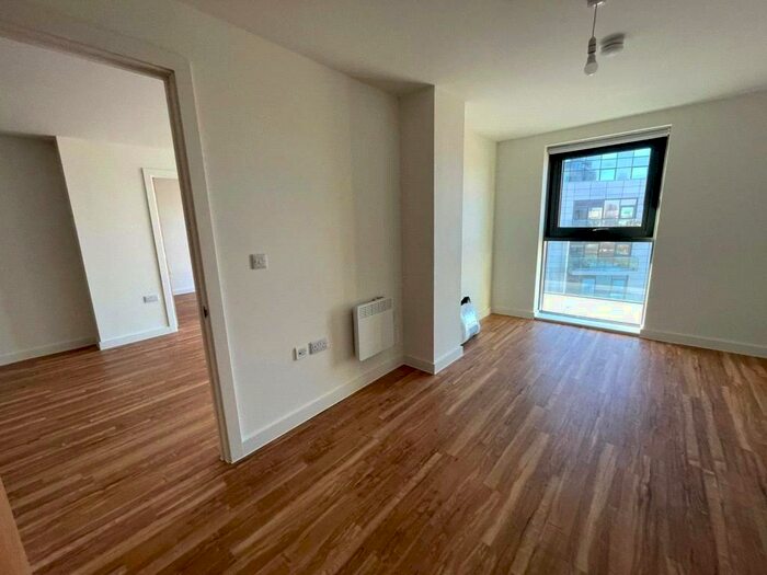 3 Bedroom Flat For Sale In Manchester Waters, Pomona Strand, Old