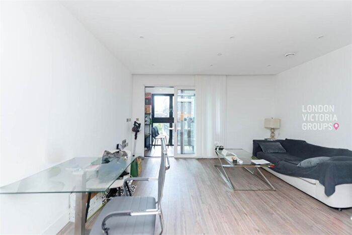 1 Bedroom Apartment To Rent In Wiverton Tower, New Drum Street, London, E1