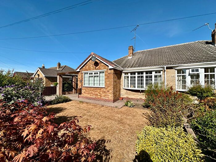 3 Bedroom Semi-Detached Bungalow For Sale In Marlowe Road, Barnby Dun, Doncaster, DN3
